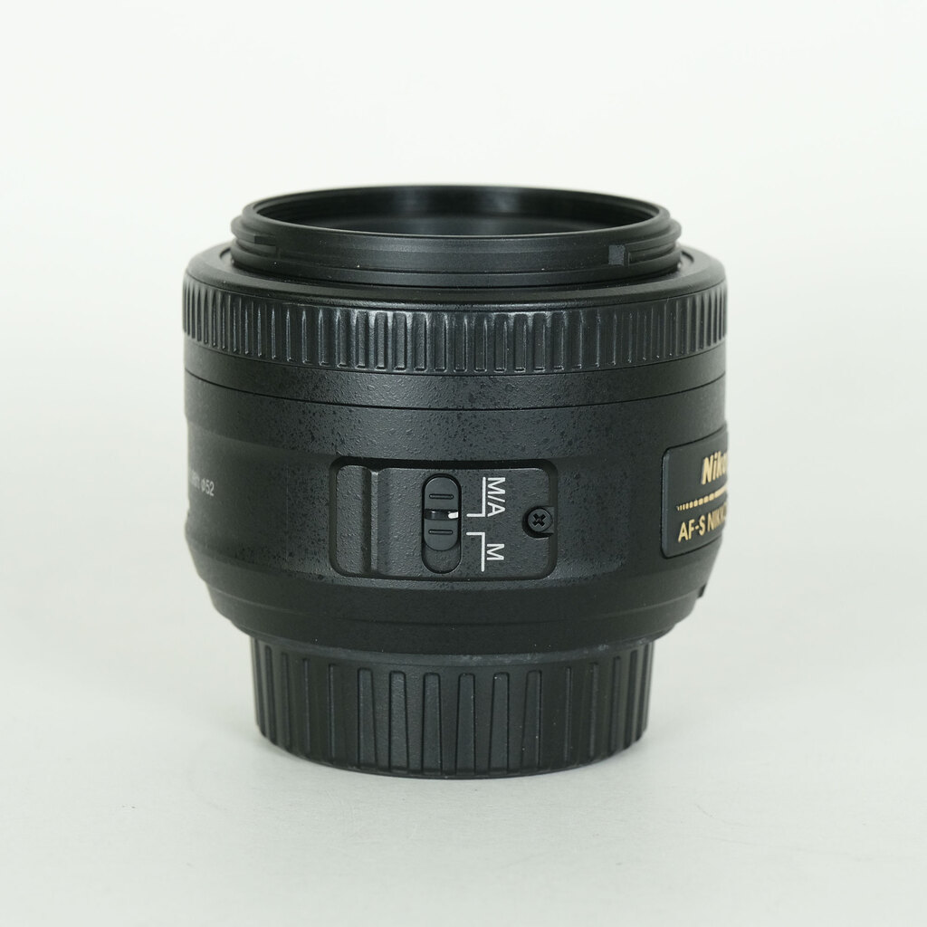 Nikon AF-S DX NIKKOR 35mm f/1.8G