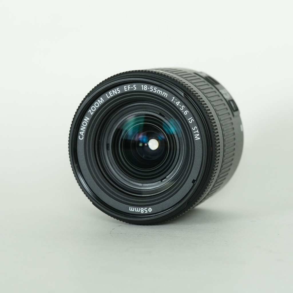 Canon EF-S18-55mm F4-5.6 IS STM
