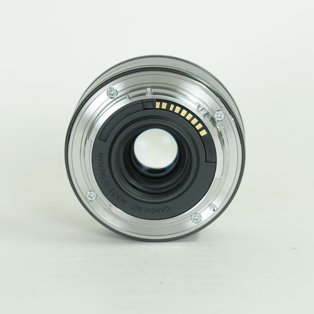 Canon EF-M22mm F2 STM