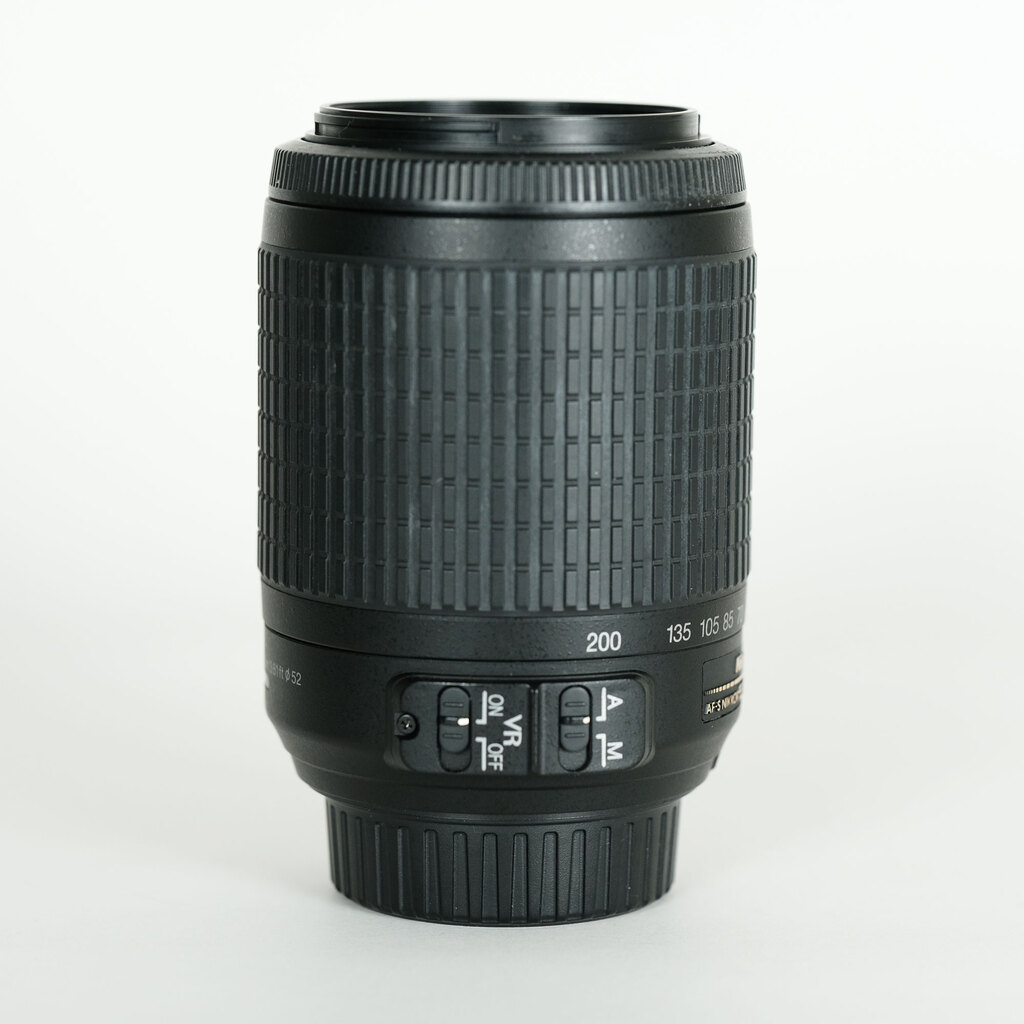 Nikon AF-S DX VR Zoom-Nikkor 55-200mm F4-5.6G IF-ED