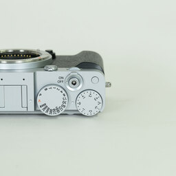 FUJIFILM X-E5