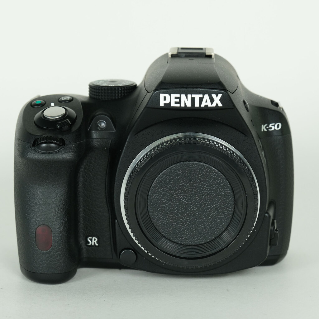 PENTAX K-50 �{�f�B �u���b�N