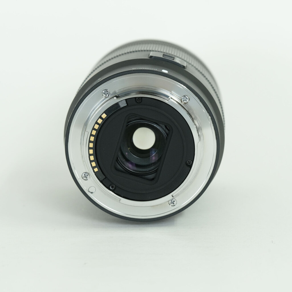 SONY E 18-135mm F3.5-5.6 OSS SEL18135