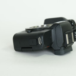 Canon EOS Kiss M