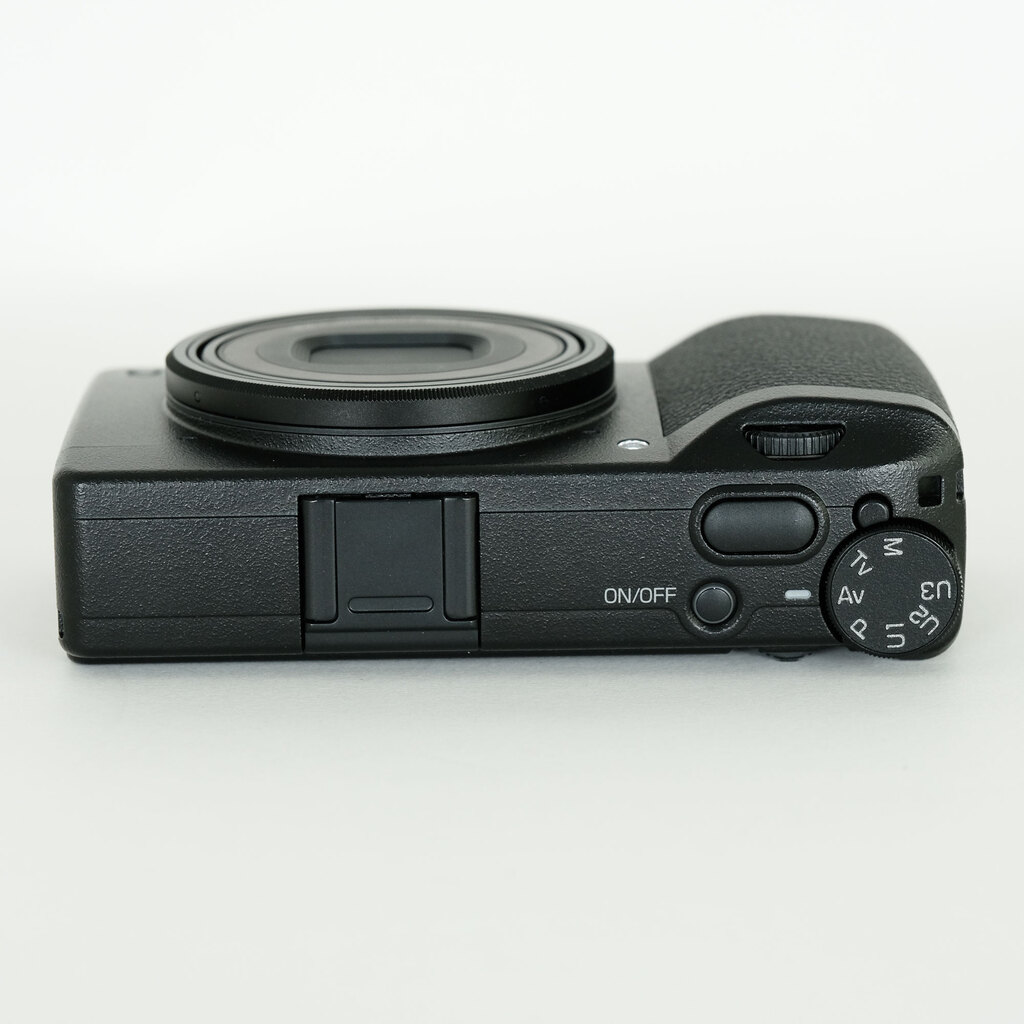 RICOH GR IIIの出品 | ONE SCENE（ワンシーン）