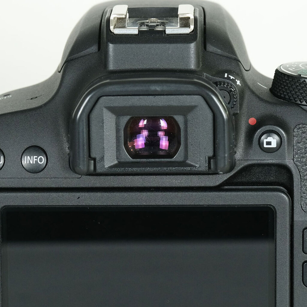 Canon EOS Kiss X9i
