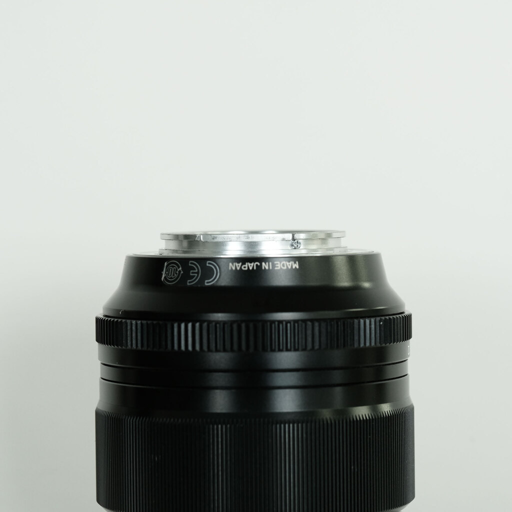 FUJIFILM XF56mmF1.2 R