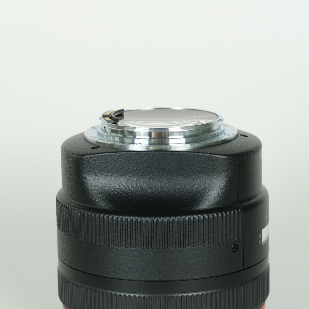 Canon EF85mm F1.2L USMの出品 | ONE SCENE（ワンシーン）