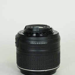 Nikon AF-S DX NIKKOR 18-55mm f3.5-5.6G VR II Nikon AF-S DX NIKKOR 18-55mm f3.5-5.6G VR II