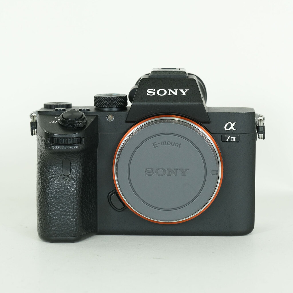 SONY α7 III(ILCE-7M3) SONY α7 III(ILCE-7M3)