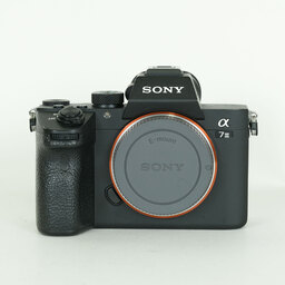 SONY α7 III(ILCE-7M3) SONY α7 III(ILCE-7M3)