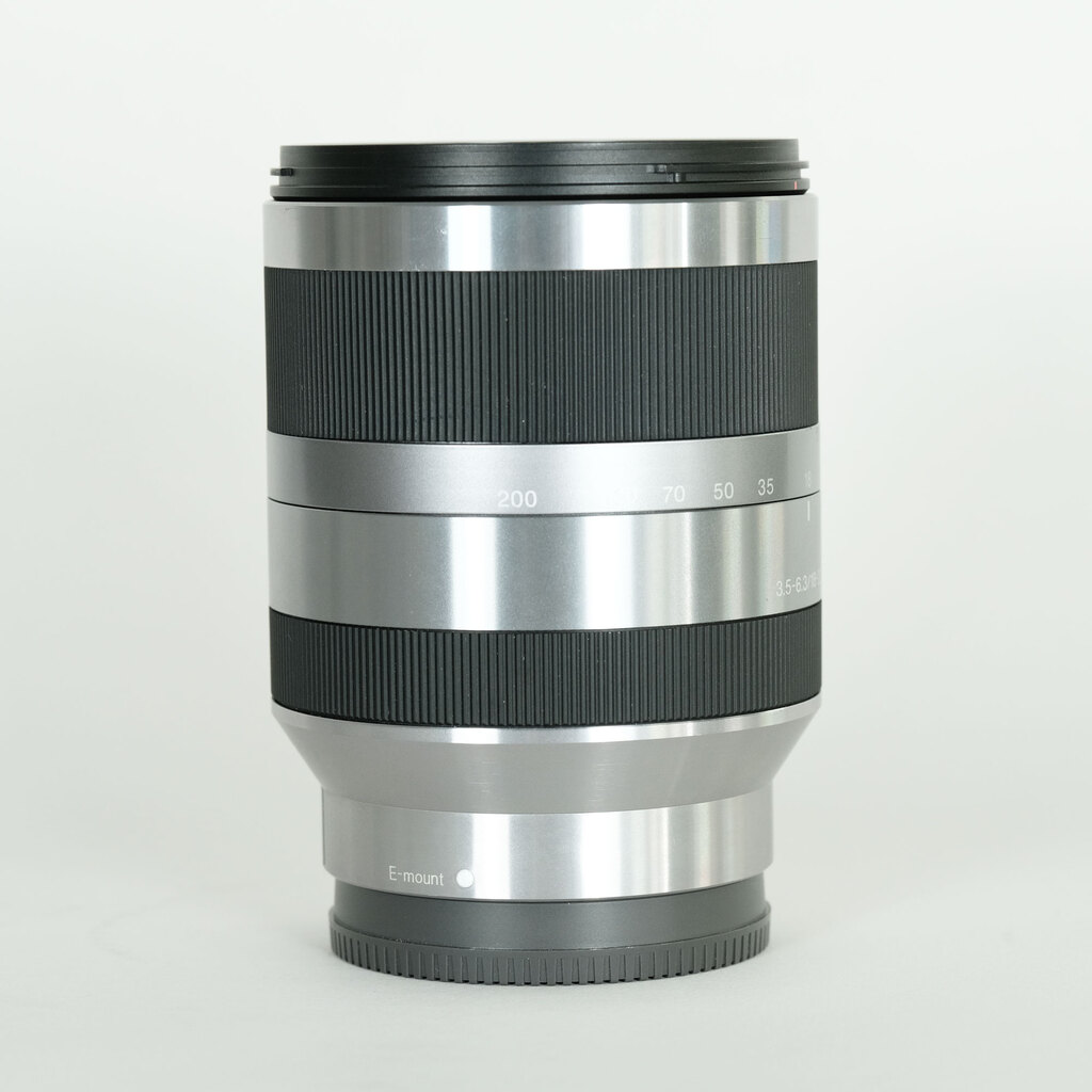 SONY E18-200mm F3.5-6.3 OSS SEL18200