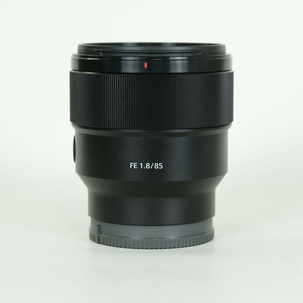 SONY FE 85mm F1.8 SEL85F18