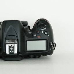 Nikon D7200 バッテリーパックキット