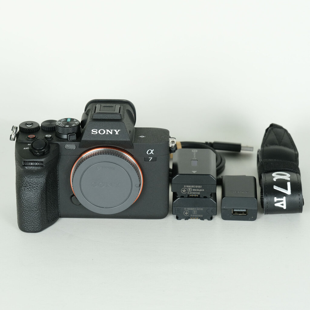 SONY ��7 IV�iILCE-7M4�j [�{�f�B]