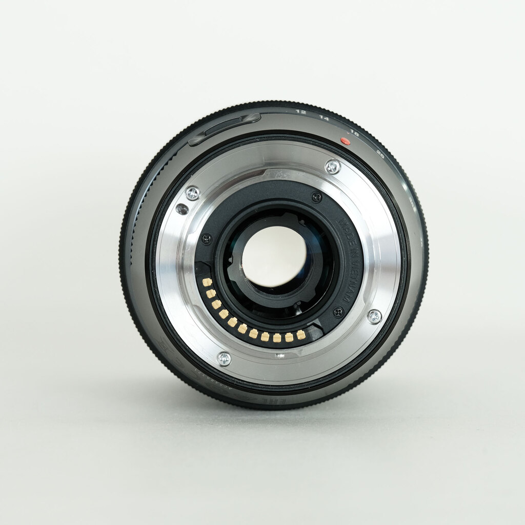 OLYMPUS OM-D E-M1 Mark III