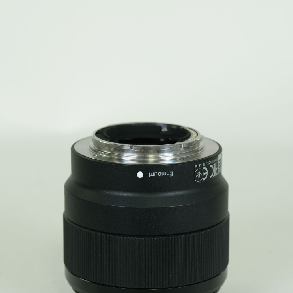 SONY E 50mm F1.8 OSS SEL50F18