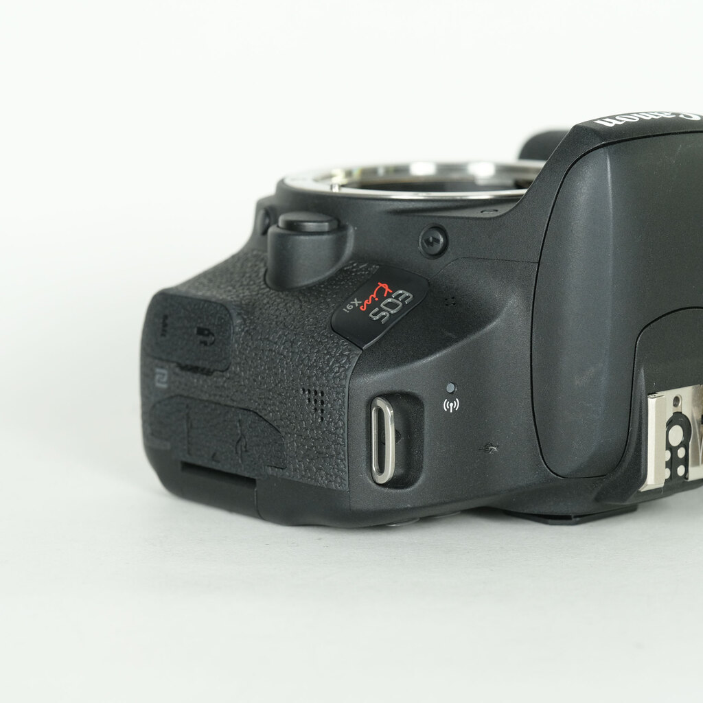 Canon EOS Kiss X9i Canon EOS Kiss X9i