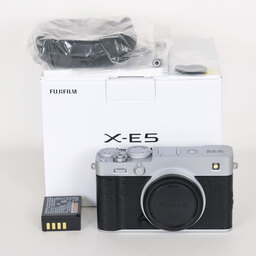 FUJIFILM X-E5