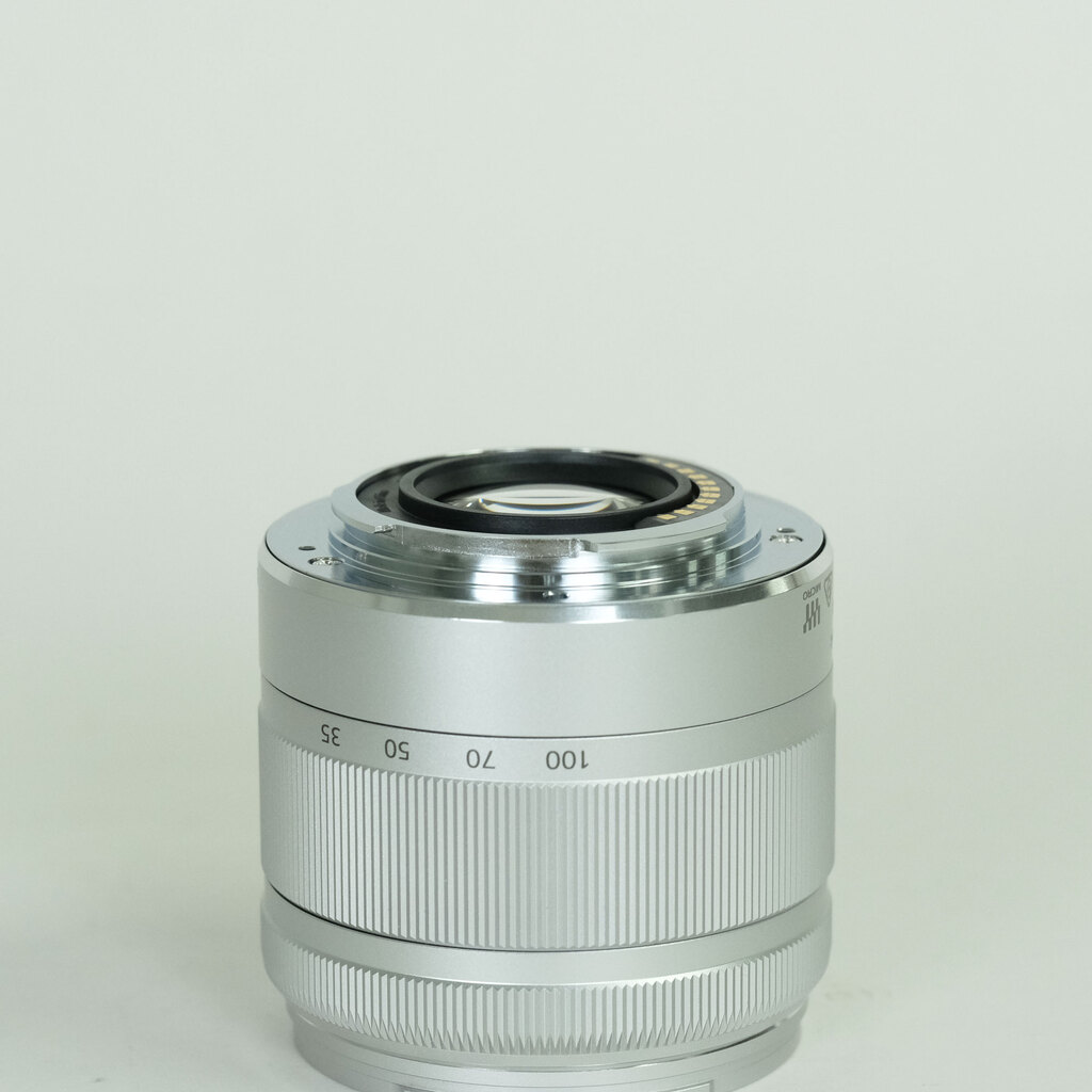 Panasonic LUMIX G VARIO 35-100mm / F4.0-5.6 ASPH. / MEGA O.I.S.