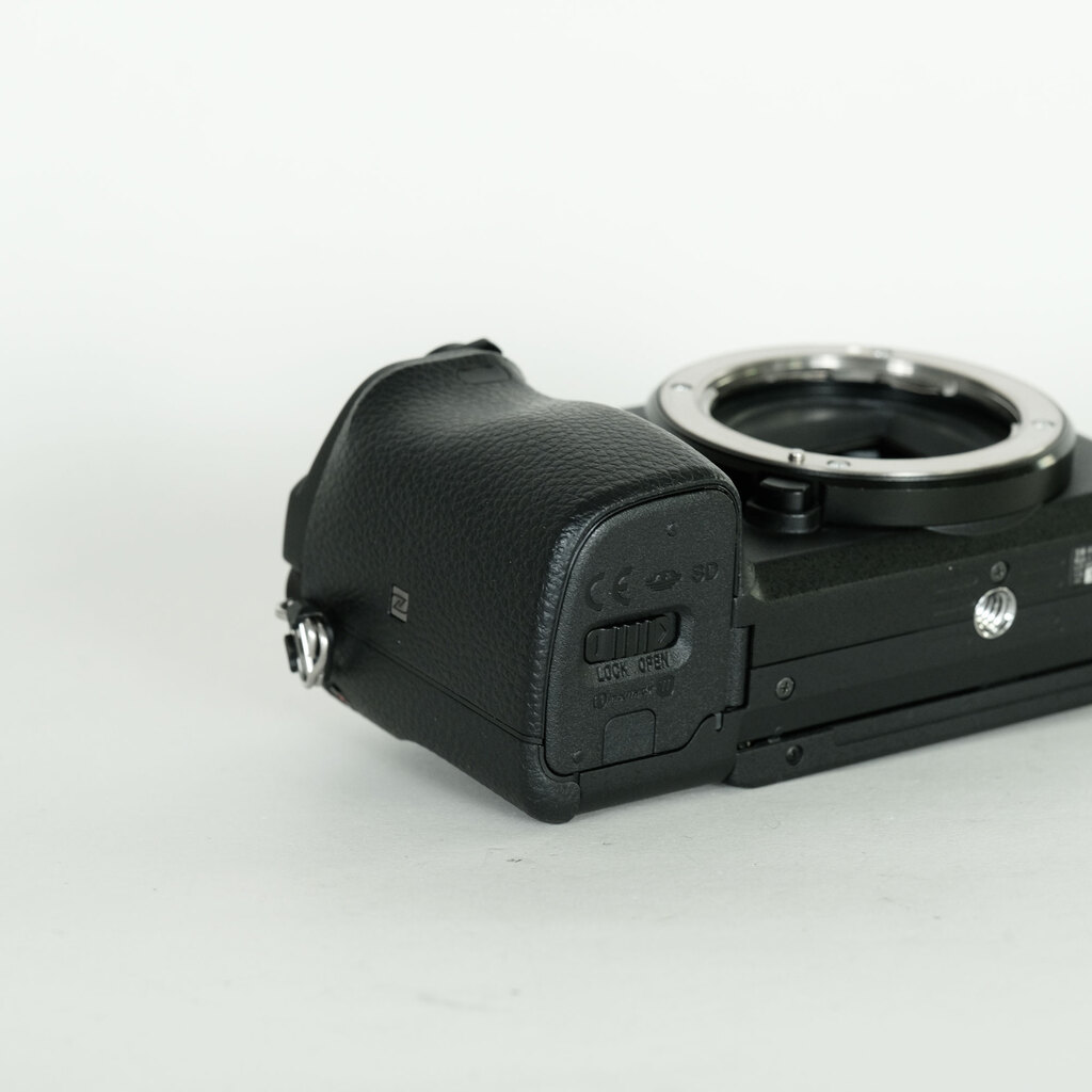 SONY α6400（ILCE-6400）