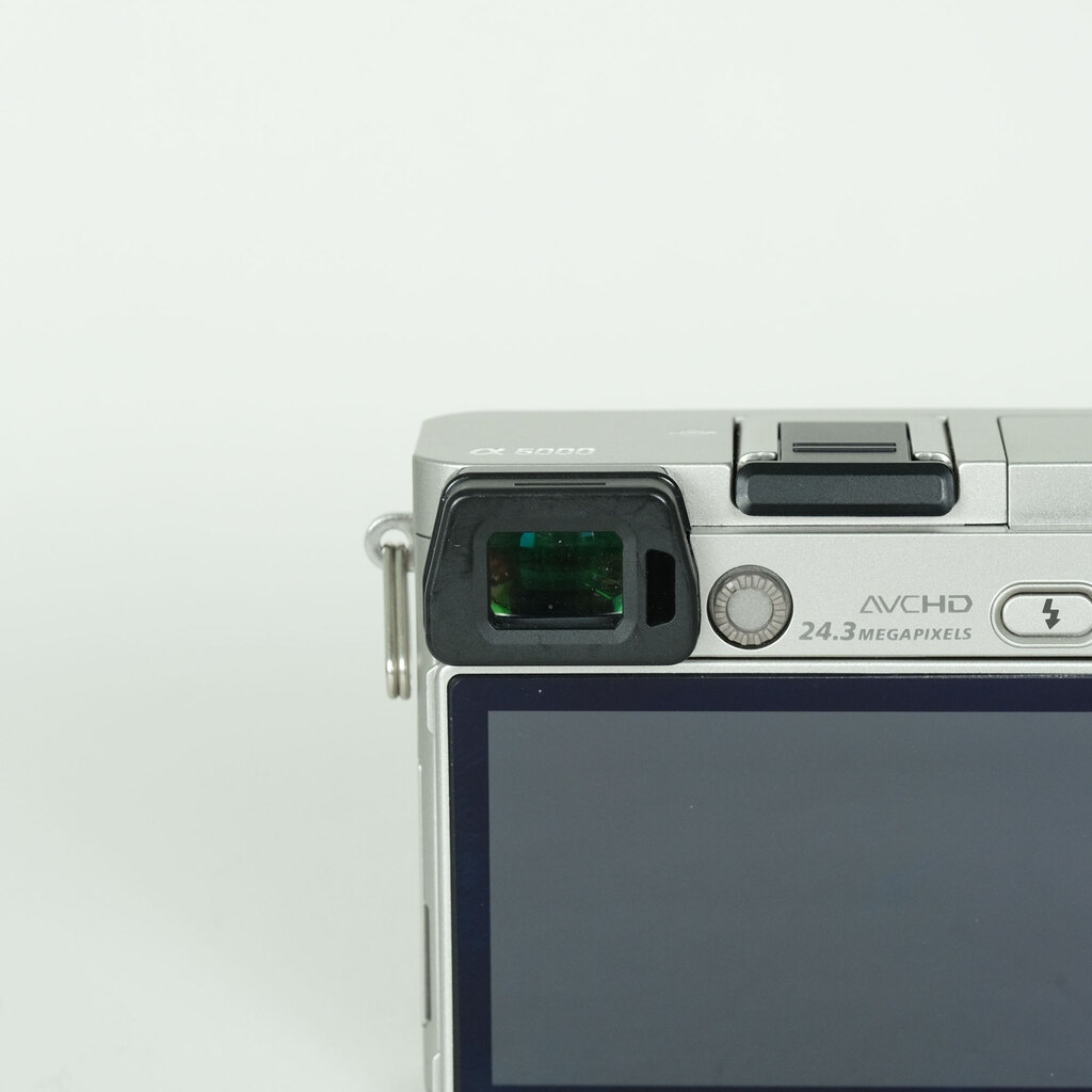SONY α6000（ILCE-6000）の出品 | ONE SCENE（ワンシーン）