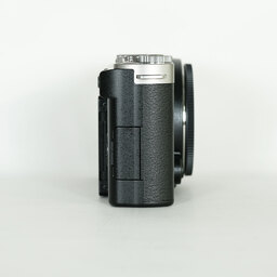 Panasonic LUMIX DC-S9