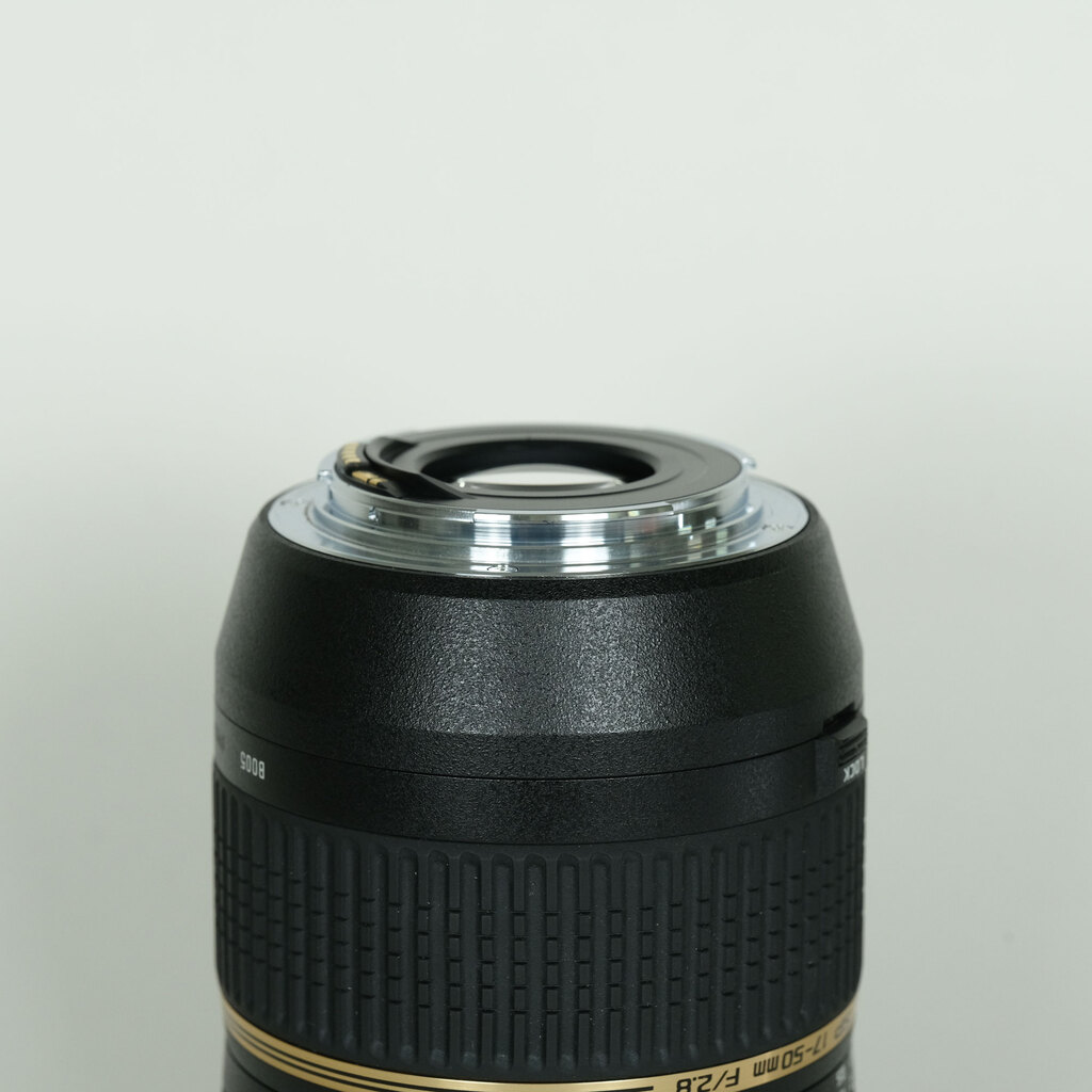 TAMRON SP 17-50mm F2.8 XR DiII VC /Model B005E (キヤノンEF用) TAMRON SP 17-50mm F2.8 XR DiII VC /Model B005E (キヤノンEF用)