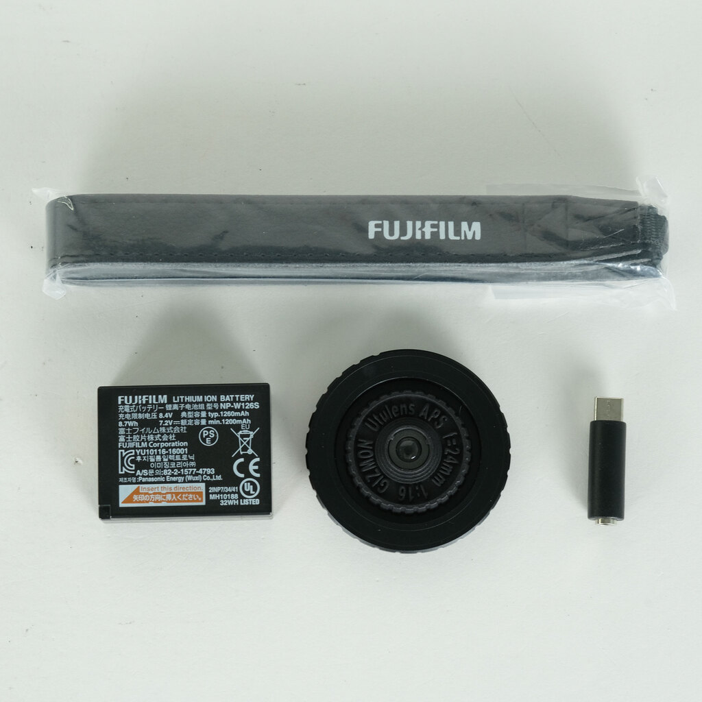 FUJIFILM X-E4 FUJIFILM X-E4