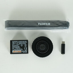 FUJIFILM X-E4 FUJIFILM X-E4