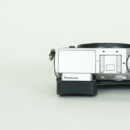 Panasonic LUMIX DMC-GX8 ボディ シルバー