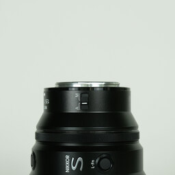 Nikon NIKKOR Z 135mm f/1.8 S Plena