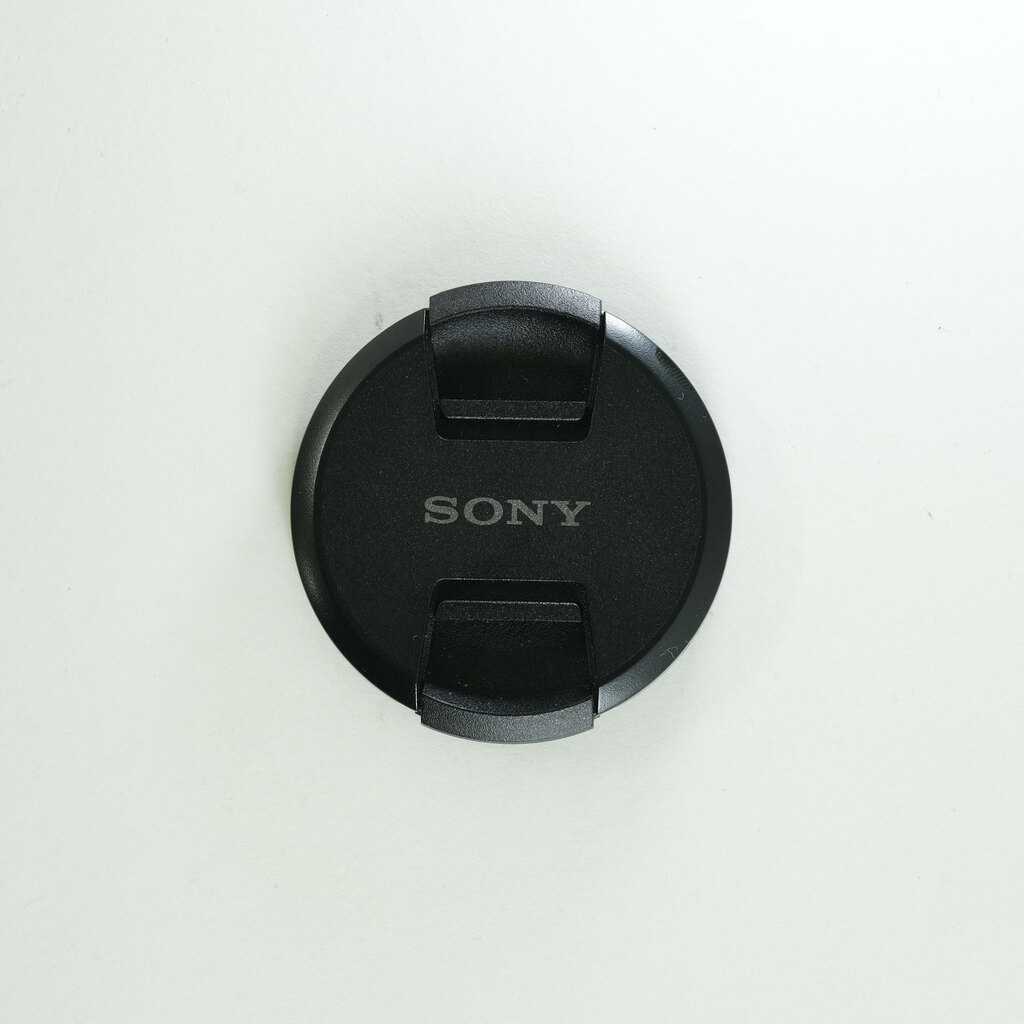 SONY E 18-135mm F3.5-5.6 OSS SEL18135