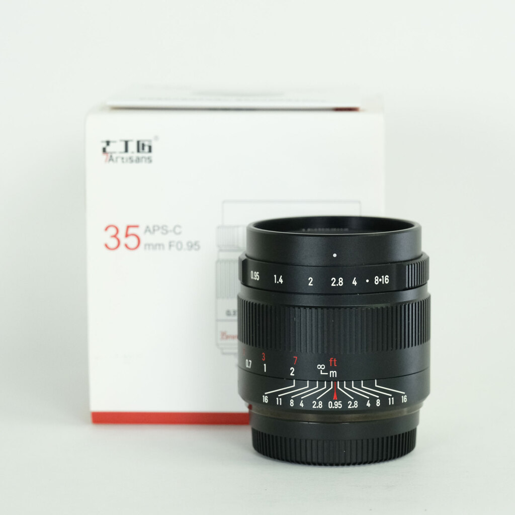 七工匠 7Artisans 35mm F0.95 (フジフイルムX用) ブラック