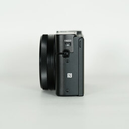 SONY Cyber-shot DSC-RX100M6