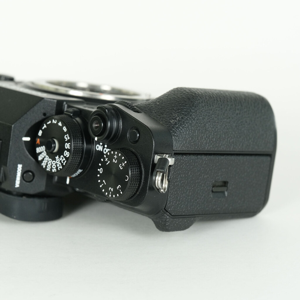 FUJIFILM X-T4