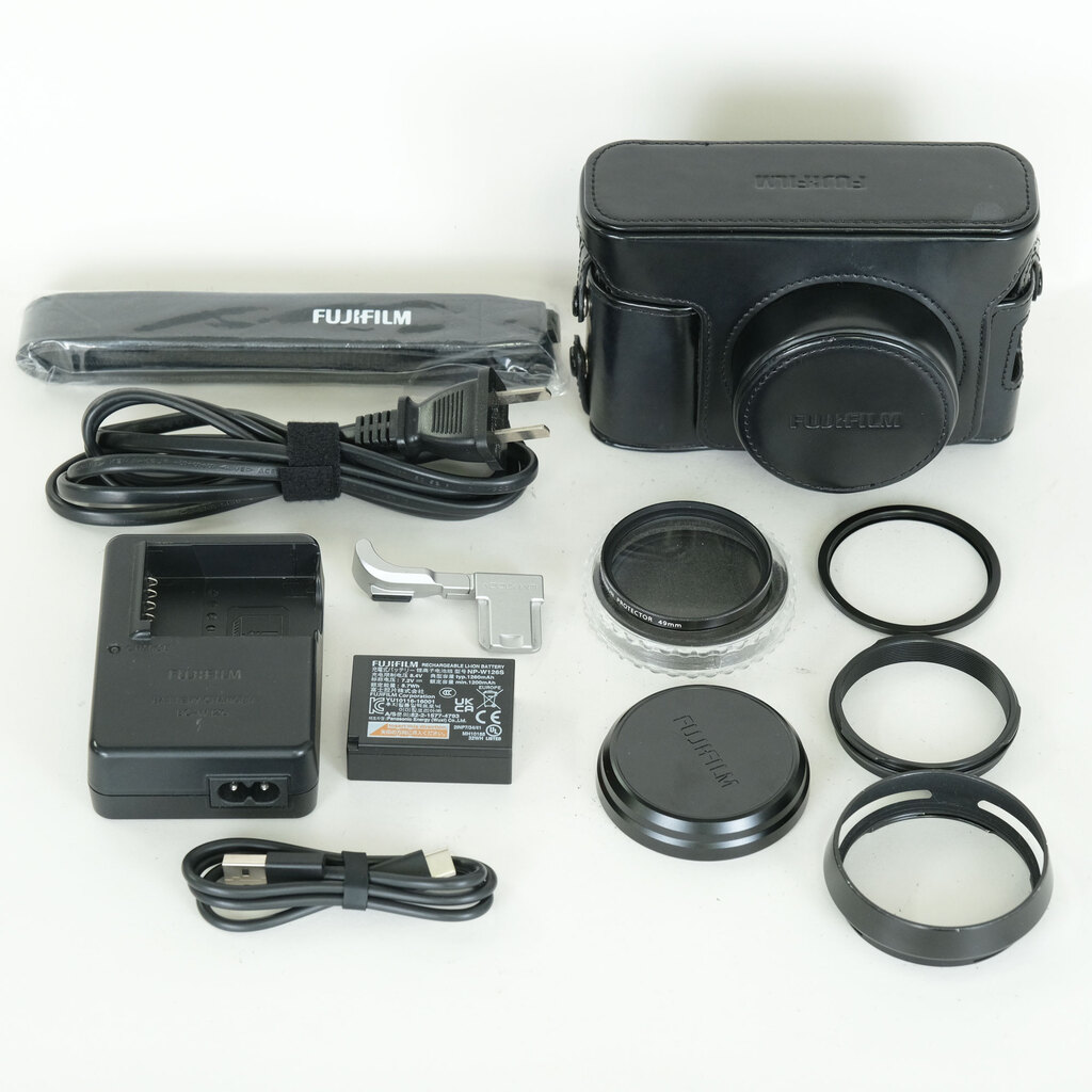 FUJIFILM X100V ブラック