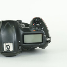 Nikon D5