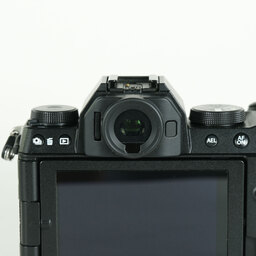 FUJIFILM X-S20