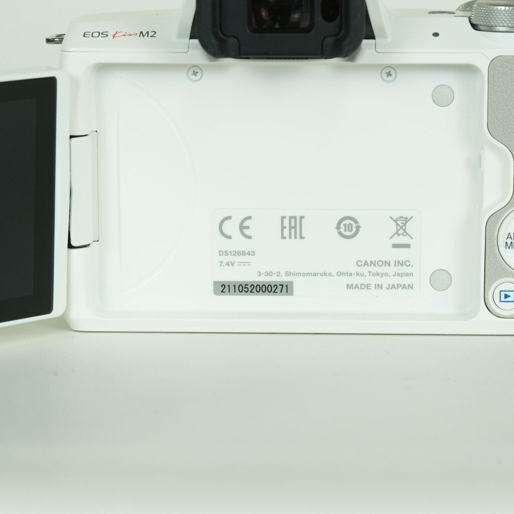 Canon EOS Kiss M2