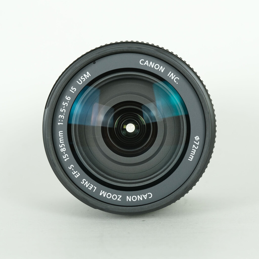 Canon EF-S15-85mm F3.5-5.6 IS USM