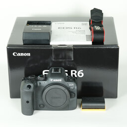 Canon EOS R6