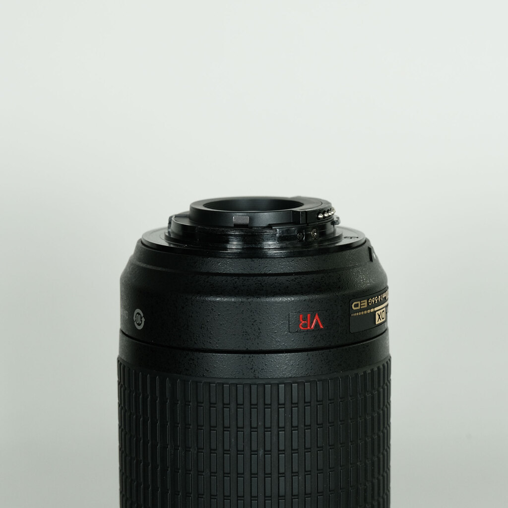Nikon AF-S DX VR Zoom-Nikkor 55-200mm F4-5.6G IF-ED