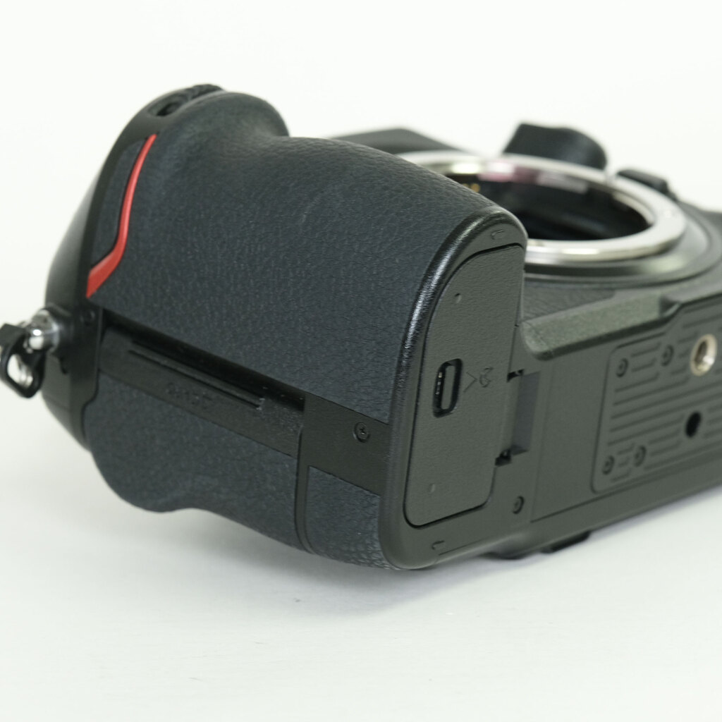 Nikon Z8