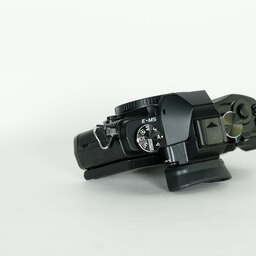 OLYMPUS OM-D E-M5 ボディ ブラック