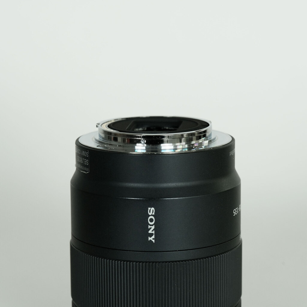 SONY E 18-135mm F3.5-5.6 OSS SEL18135