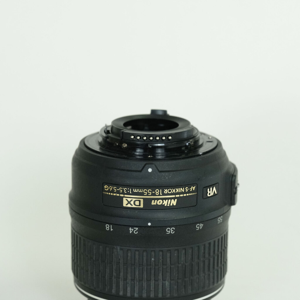 Nikon AF-S DX NIKKOR 18-55mm F3.5-5.6 G VR