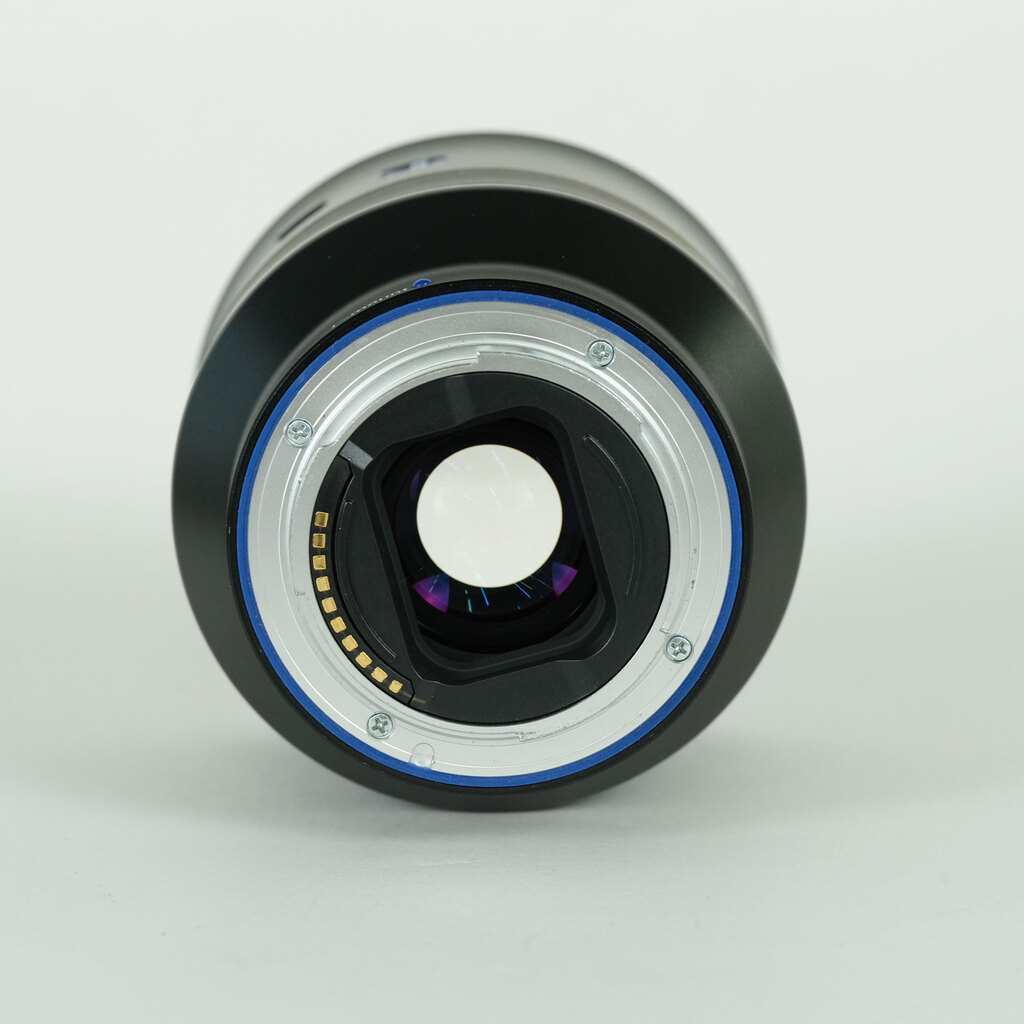Carl Zeiss Batis 2/40 CF [ソニーE用]の出品 | ONE SCENE（ワンシーン）
