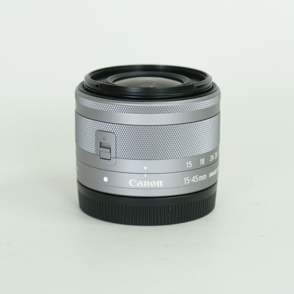 Canon EF-M15-45mm F3.5-6.3 IS STM [�V���o�[]