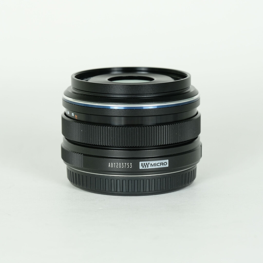 OLYMPUS M.ZUIKO DIGITAL 17mm F1.8 [�u���b�N]